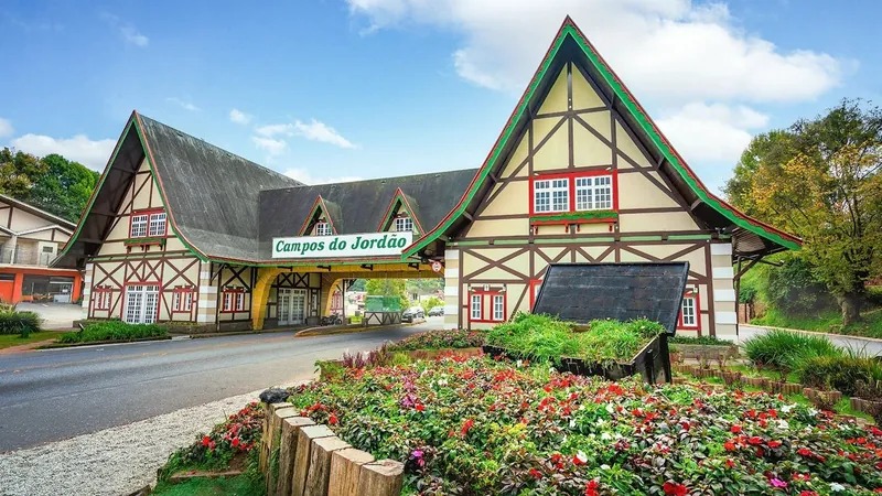 Temporada de inverno deve garantir mais de 60% da receita anual de bares e restaurantes de Campos do Jordão