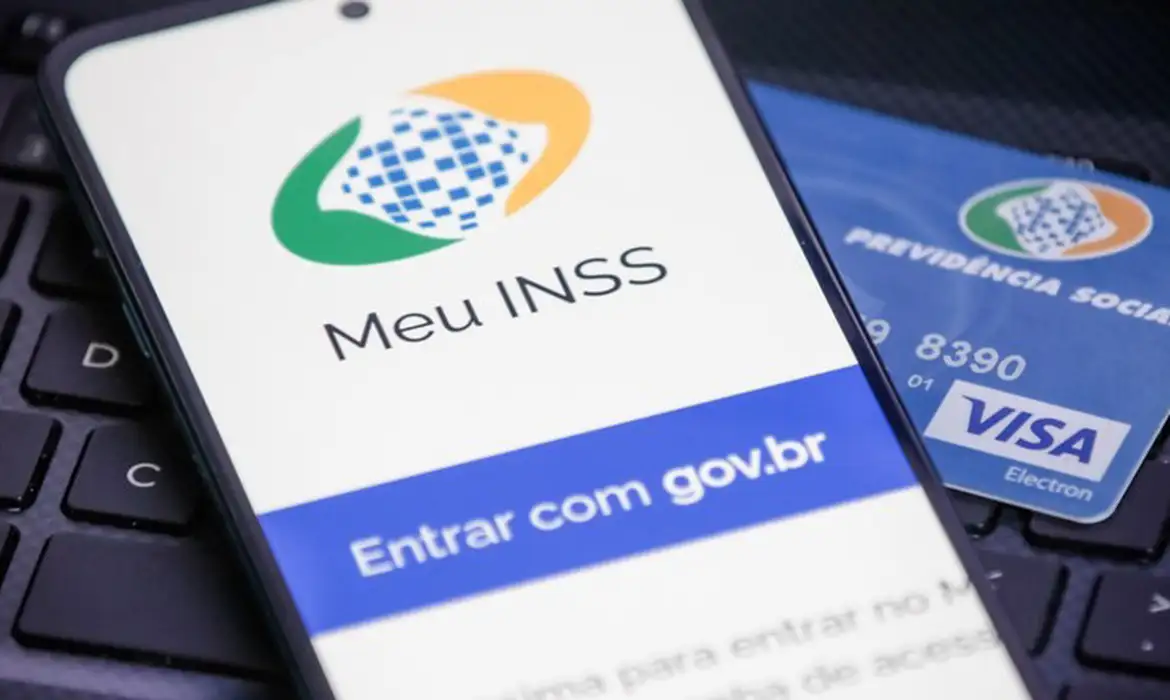 INSS suspende novas operações de crédito consignado de mais quatro bancos