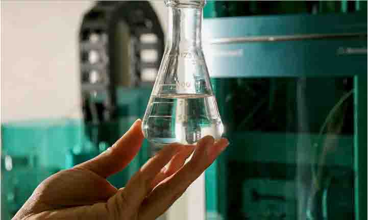 Bares e fabricantes treinam empresas para identificar bebidas falsas