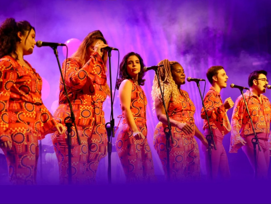 Mamma Mia! Espetáculo revive os sucessos do ABBA e da era disco em Campos do Jordão