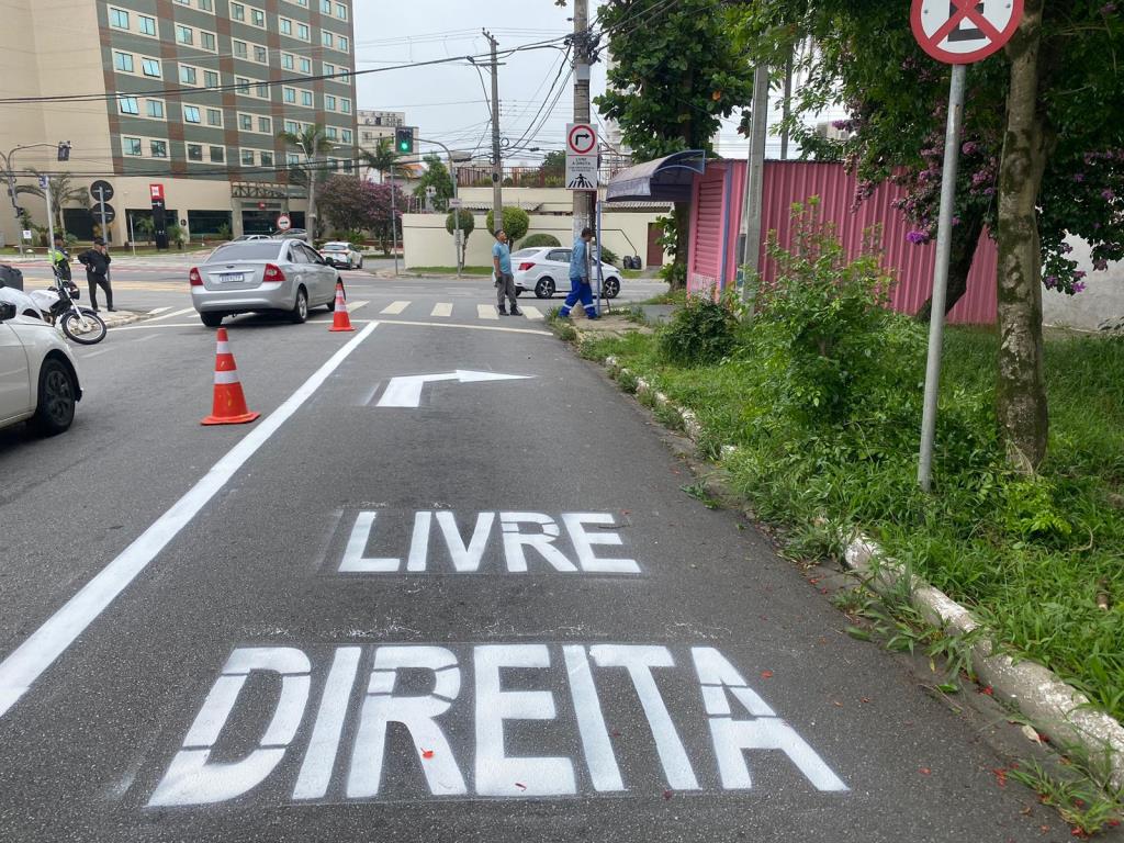 Prefeitura de Taubaté inicia implantação do sistema “Livre à Direita” no trânsito