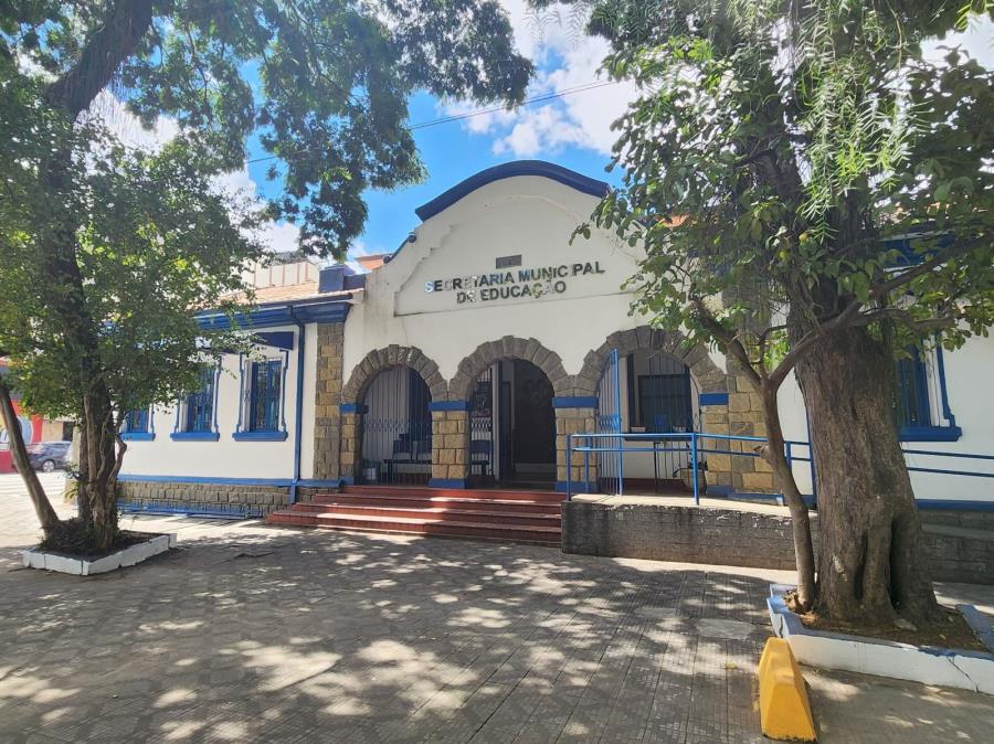 Escolas da rede municipal têm horário especial de atendimento na secretaria em janeiro
