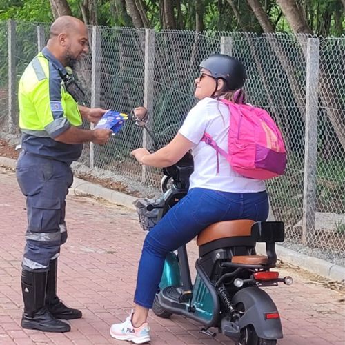 Ciclomotores e veículos elétricos têm novas regras vigentes em São José