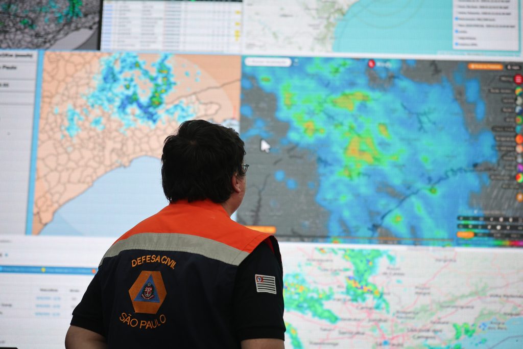 Defesa Civil renova alerta de chuvas intensas e mantém Gabinete de Crise até quinta-feira