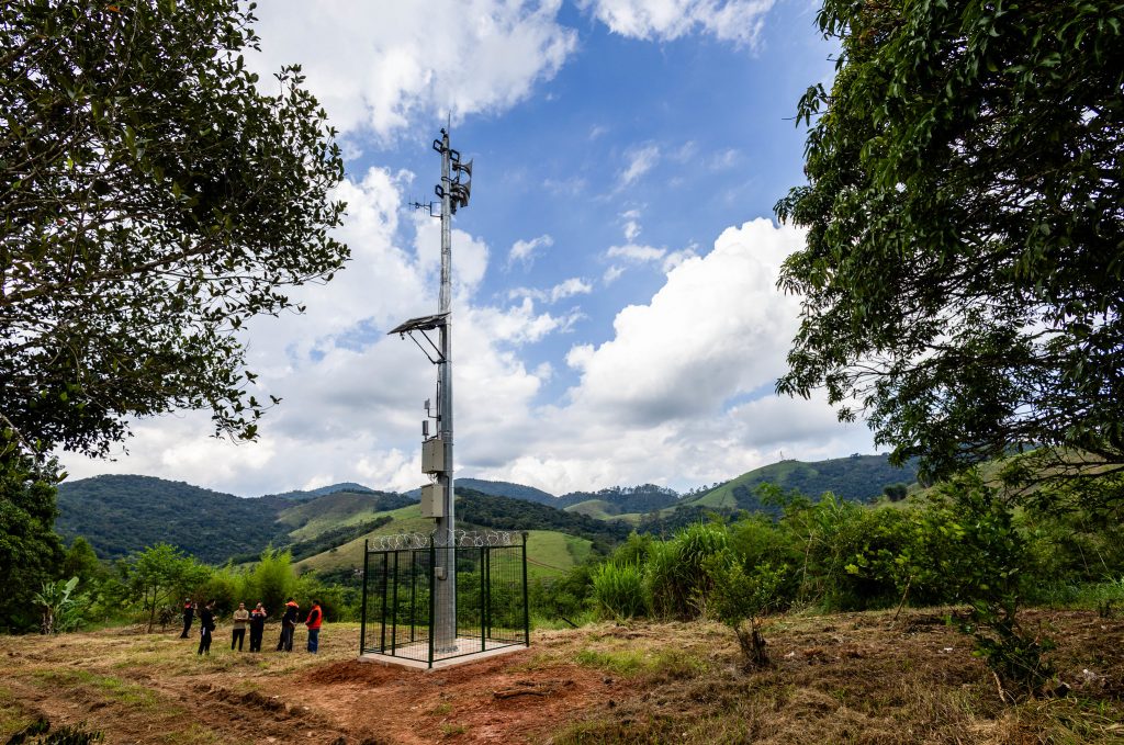 Governo de SP amplia projeto de prevenção em áreas de risco com entrega de sirene de alerta em Monteiro Lobato