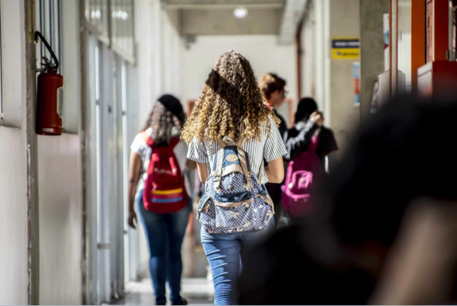 Alunos da rede estadual de SP retornam às aulas nesta sexta-feira