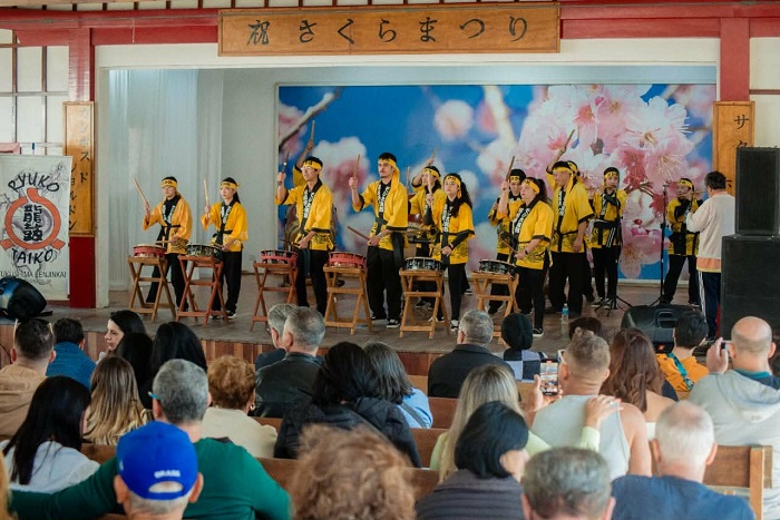Festa da Cerejeira em Flor começa neste sábado em Campos do Jordão