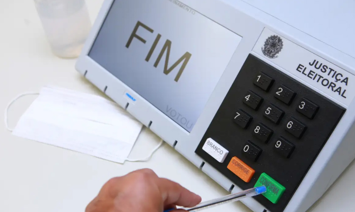 TSE abre prazo para solicitação de voto em trânsito