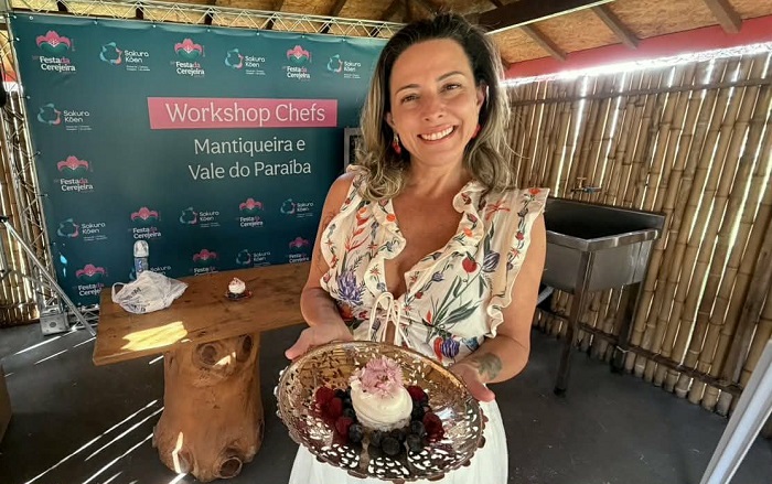 Chef Anouk Migotto homenageia a sakura em receita especial no encerramento da Festa da Cerejeira