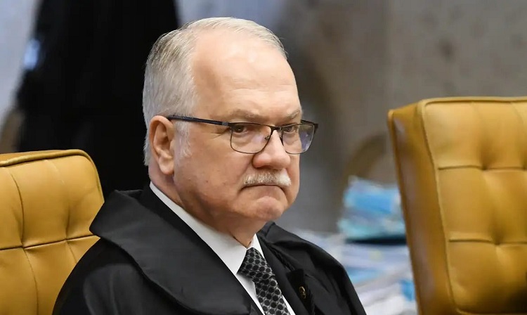 Fachin suspende decisões de Mendonça e Dino sobre a PF e marca sessão