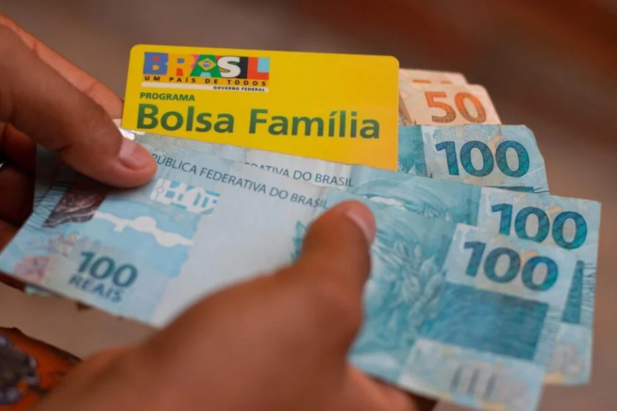 Bolsa Família é reajustado em 15%; medida vale a partir de outubro