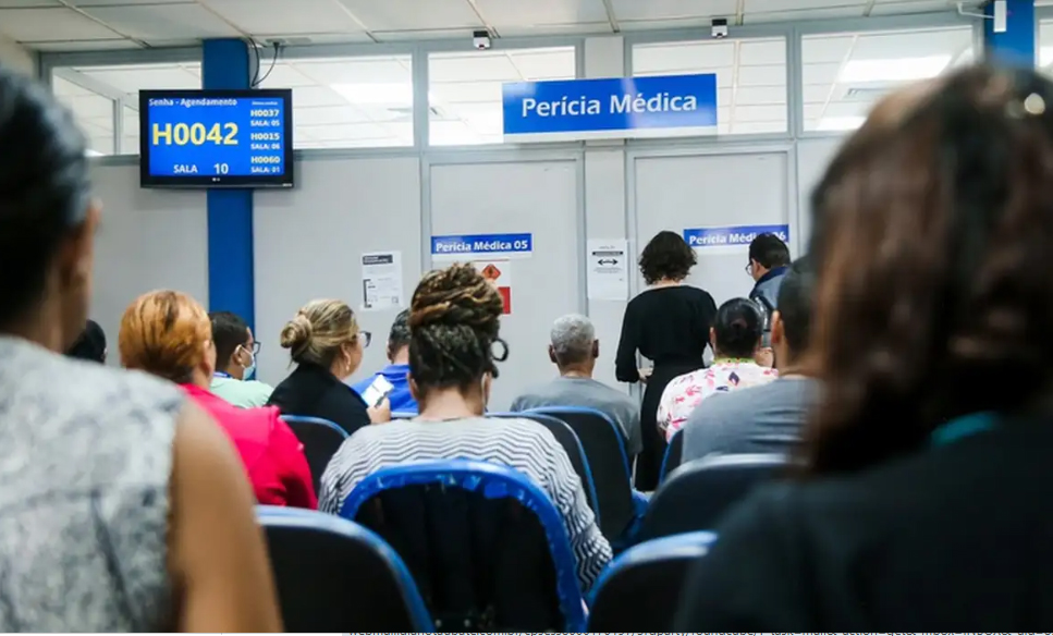 Fila de espera por perícia do INSS é zerada em agosto