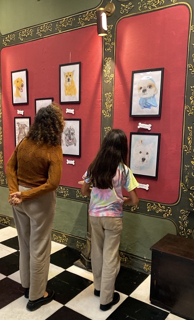 Exposição “Cães que Amamos 2026” reúne arte e proteção animal no Centro Cultural Toninho Mendes