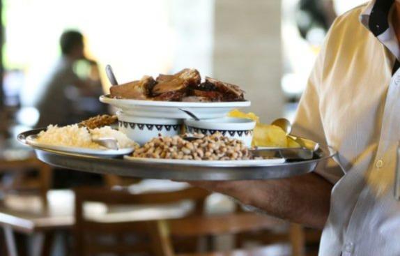 PAT realiza processo seletivo para 57 vagas de emprego em novo restaurante de Taubaté
