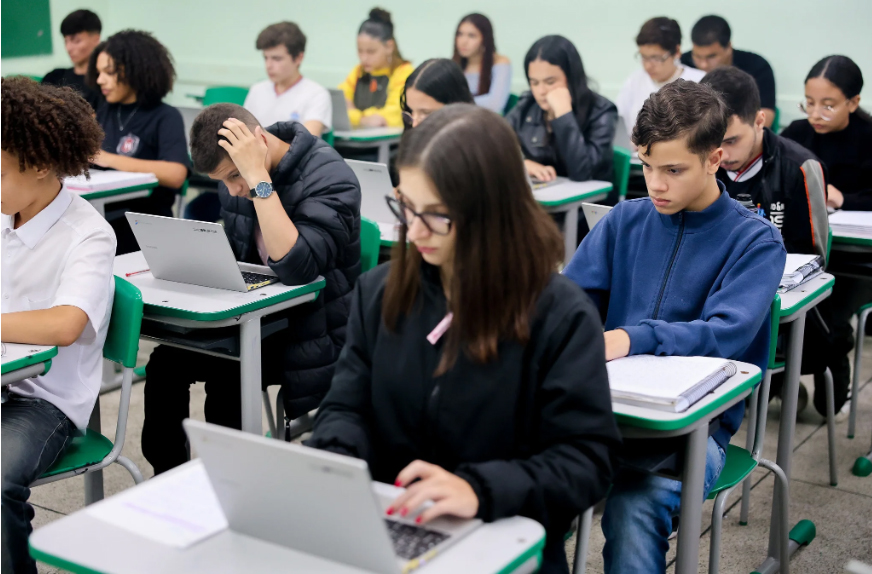 Governo de SP antecipa meta nacional de educação integral prevista para 2030