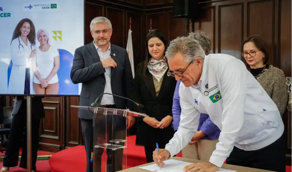 Saúde inicia oferta de novos medicamentos oncológicos no SUS